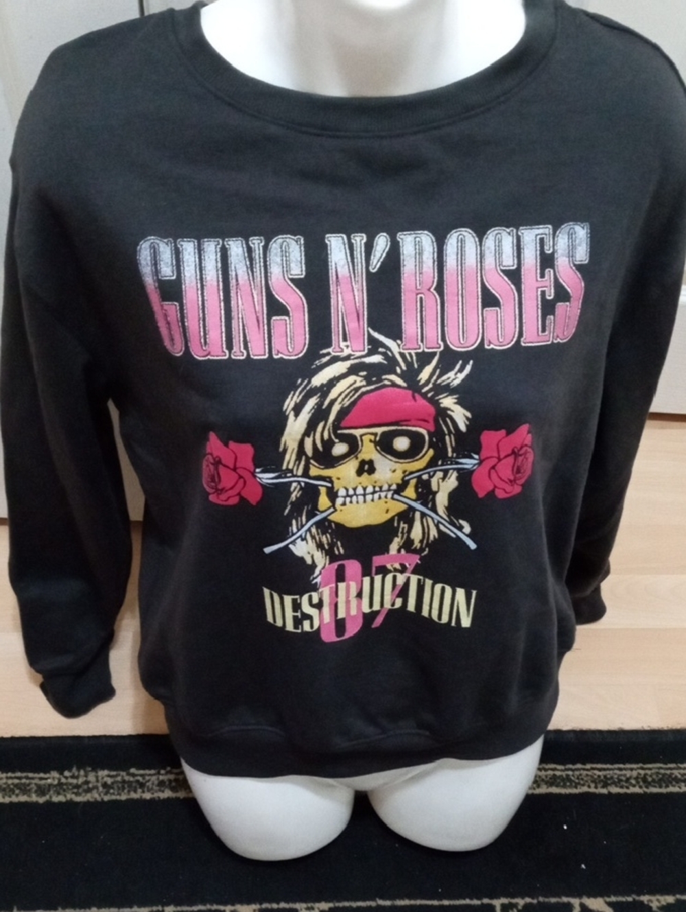 Guns N' Roses Graphic Tee - Black with Pink & Cream Artwork2022